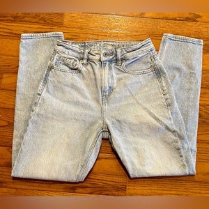 Women’s American eagle jeans